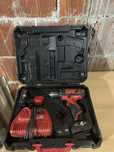 Vand urgent Milwaukee m12 BDD-402C vand pentru minim 525 lei