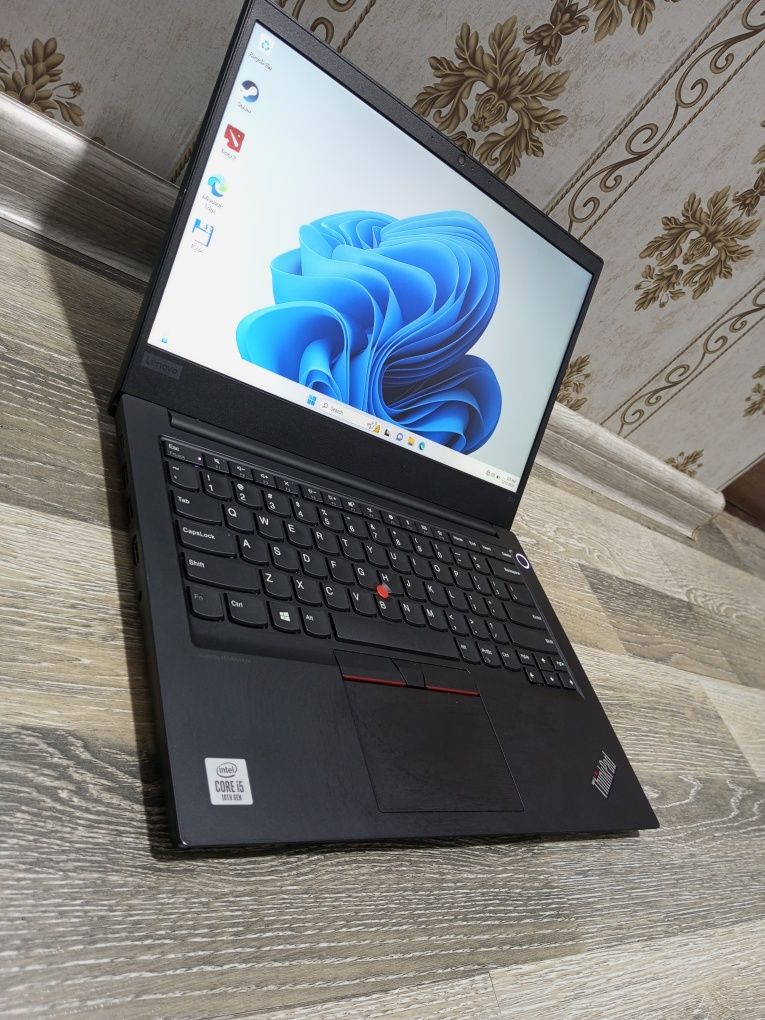 Lenovo thinkpad i5-10210U(10-avlod) Autocad va boshqa dasturlash uchun