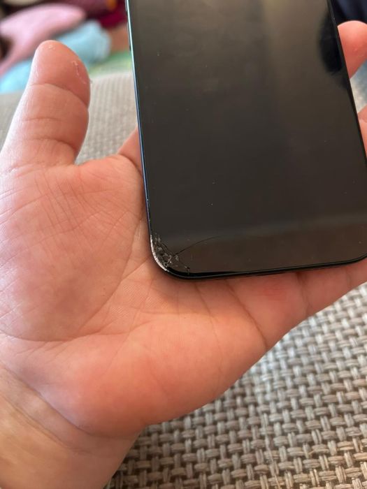 Продам айфон 15 128 гб