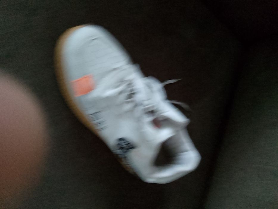 Vand Adidas Equipement originali in stare ca noi cat si alte modele