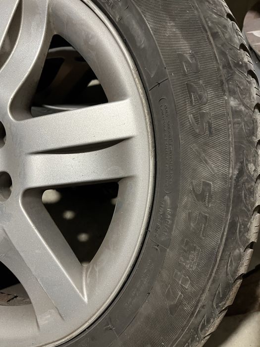 225/55 R17 Гуми с оригинални алюминеви джанти Renault Espase 2011г