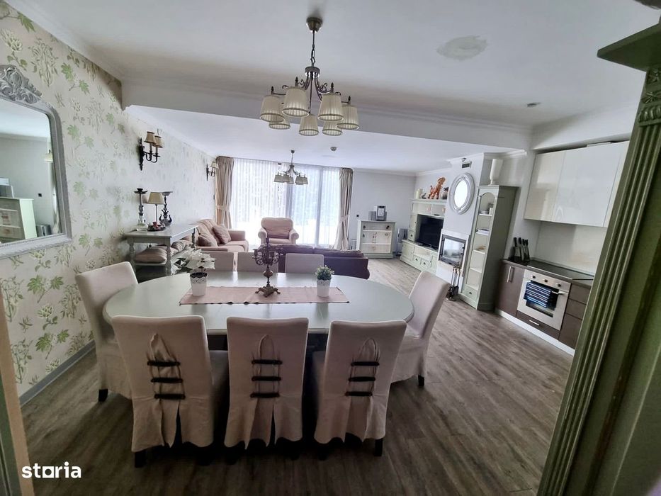 Vand apartament  4 cam., cu terasa,in Silver Mountain - Poiana Brasov