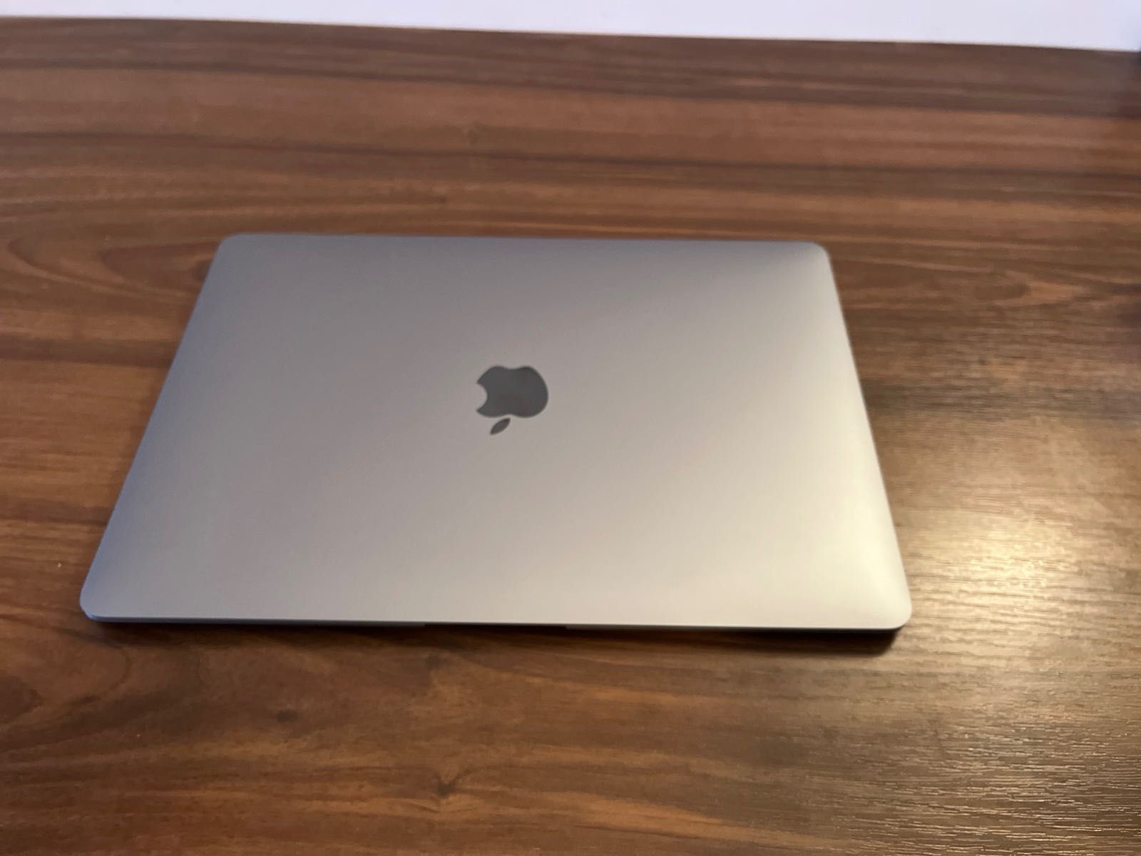 MacBook Air (M1, 2020) spacegrey 265 GB SSD, 8 GB RAM