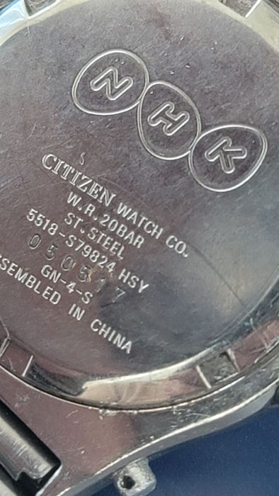 Ceas rar Citizen Oxy pe baterie