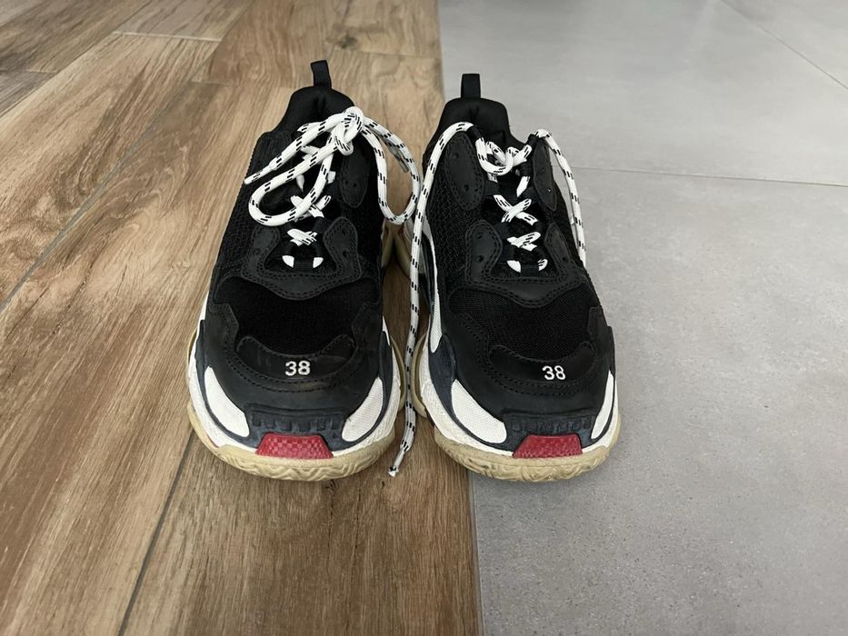 Оригинални Balenciaga Triple S