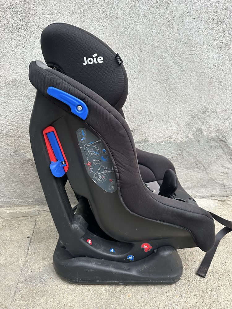 Детско столче за кола Joie