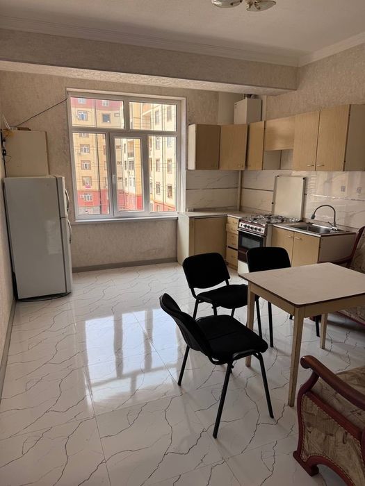 Аренда 3 комн Кадышева улица Иззат Новостройка