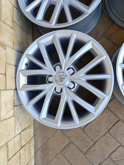 Оригинални джанти за Тойота 5х114.3 17 цола 2022