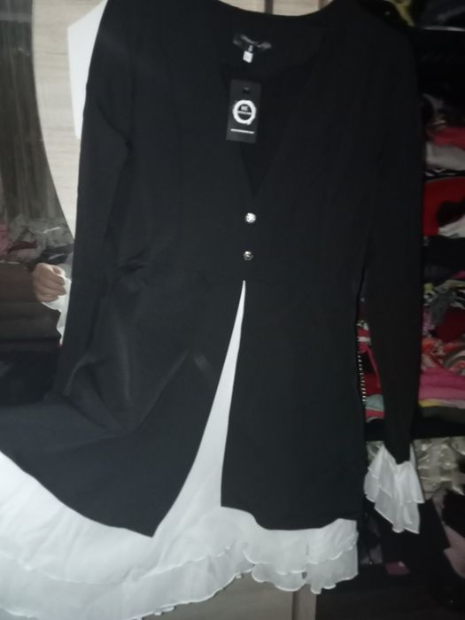 Vând rochie sacou Natașa M noua ,ghete 36 ,150 ron