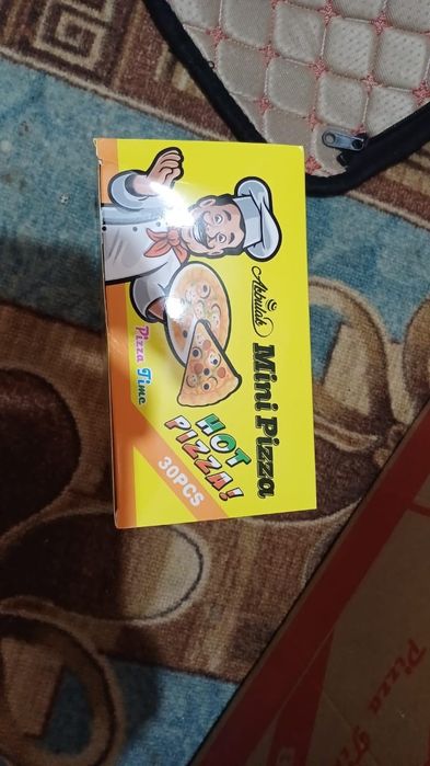 Сагыз, конфеттер сатылады