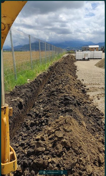 Închiriez mini excavator 3t și camioneta basculabila Prahova și Ilfov