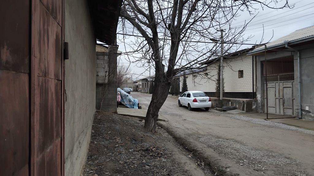 КУК ТЕРАК АВТОДРОМ ёнида жойлашган 2.6 сотик ер сотилади