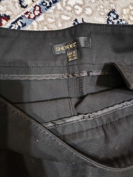 Продам школьную форму для старшеклассницы, размер S-M