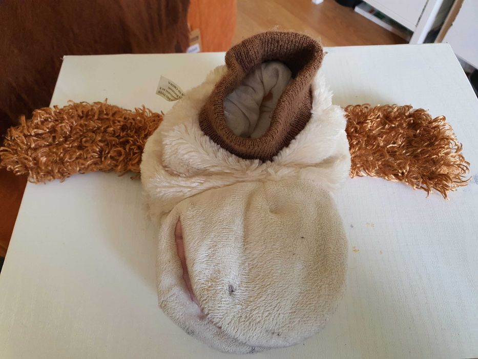 Papusa de mana marioneta cu sunet catelul nazdravan