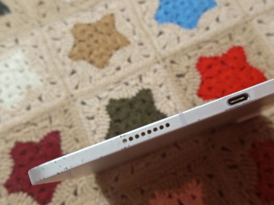 Vand iPad Pro 11” generatia a 3 a 256gb WiFi + Cellular