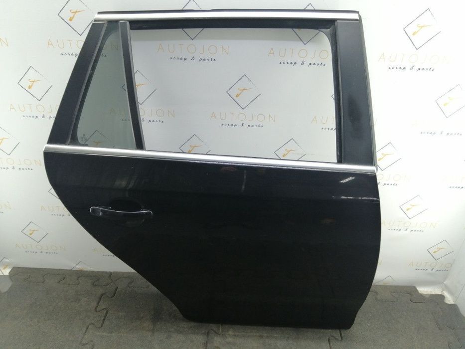 usa portiera dreapta spate VOLKSWAGEN GOLF V Variant 1K5 2007 - 2009, VOLKSWAGEN GOLF VI Variant AJ5 2009 - 2013 1K9833312B / 1K9 833 312 B