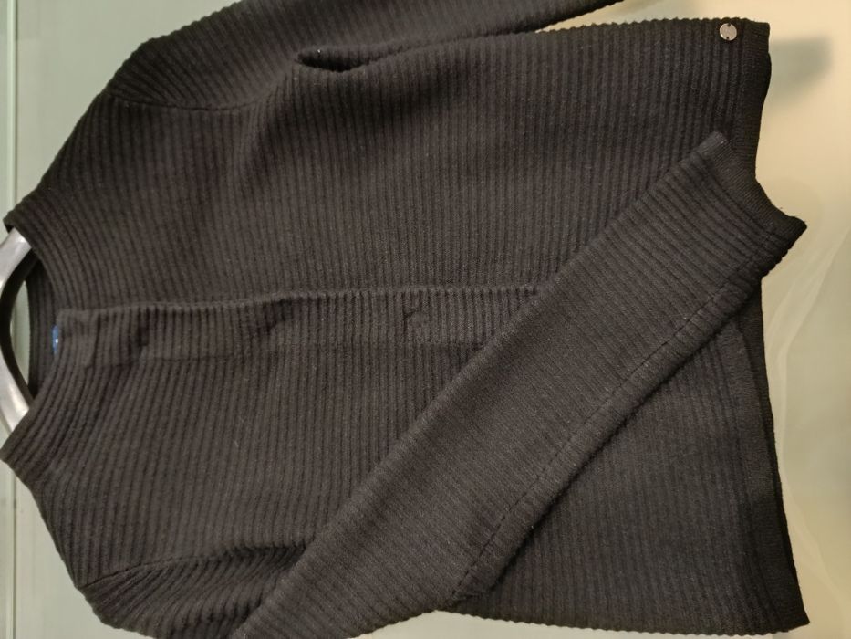 Продавам дамска жилетка Tom Tailor