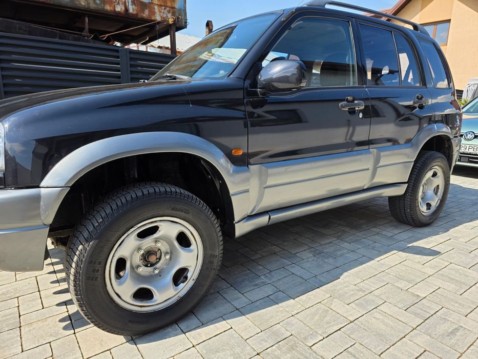 Vând Suzuki Grand Vitara 2004