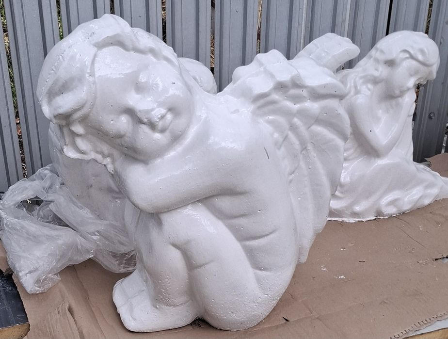 De vinzare decoratiuni gradina