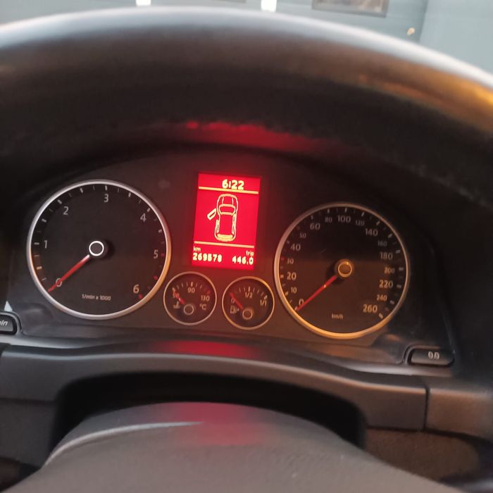 Vând Tiguan 4X4 170 CP