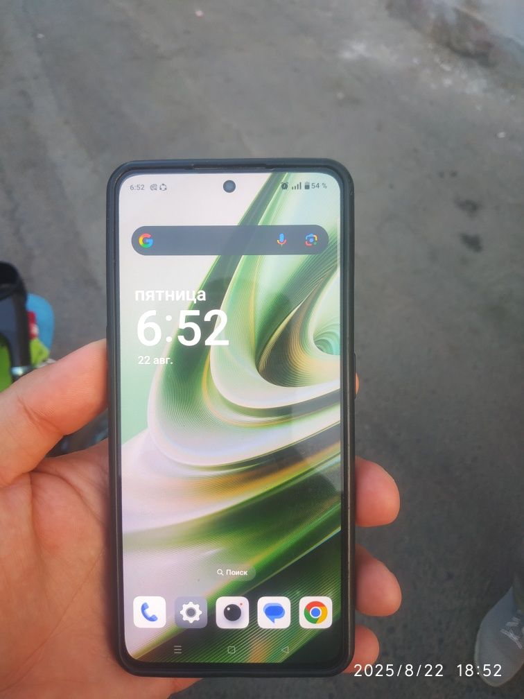 One plus 10 R 12+11/256 gb 5G ideal igravoy