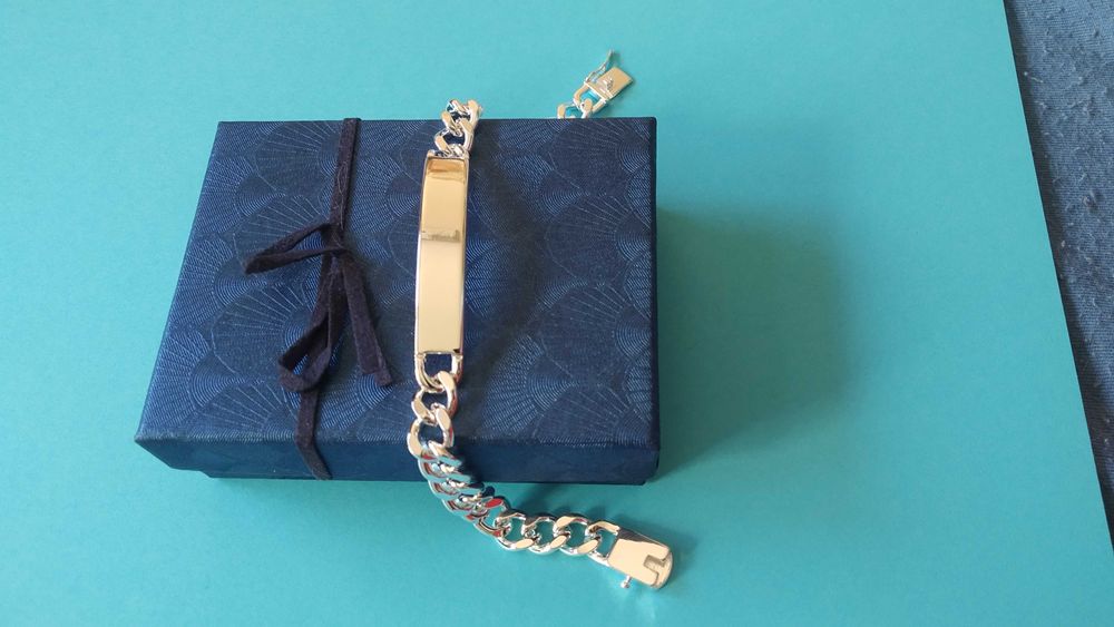 Мъжки, сребърен ланец / гривна/ комплект.  В кутия за подарък.