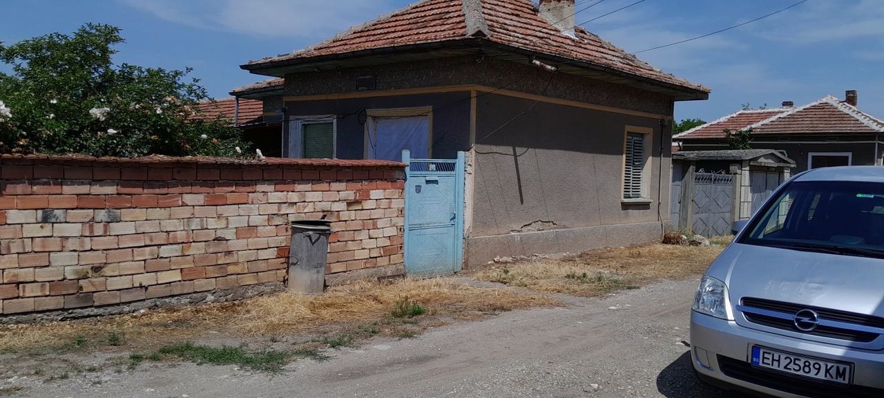 Продава се Къща в Ловеч, Здравец - 100 кв.м за 179 €/кв.м - Снимка #2
