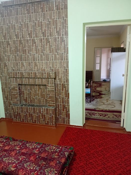 Тинчликда ховли уйда кизларга икки хонаси без маклер