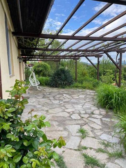 Комплекс от къща за гости в с. Малки Воден, яз. Ивайловград