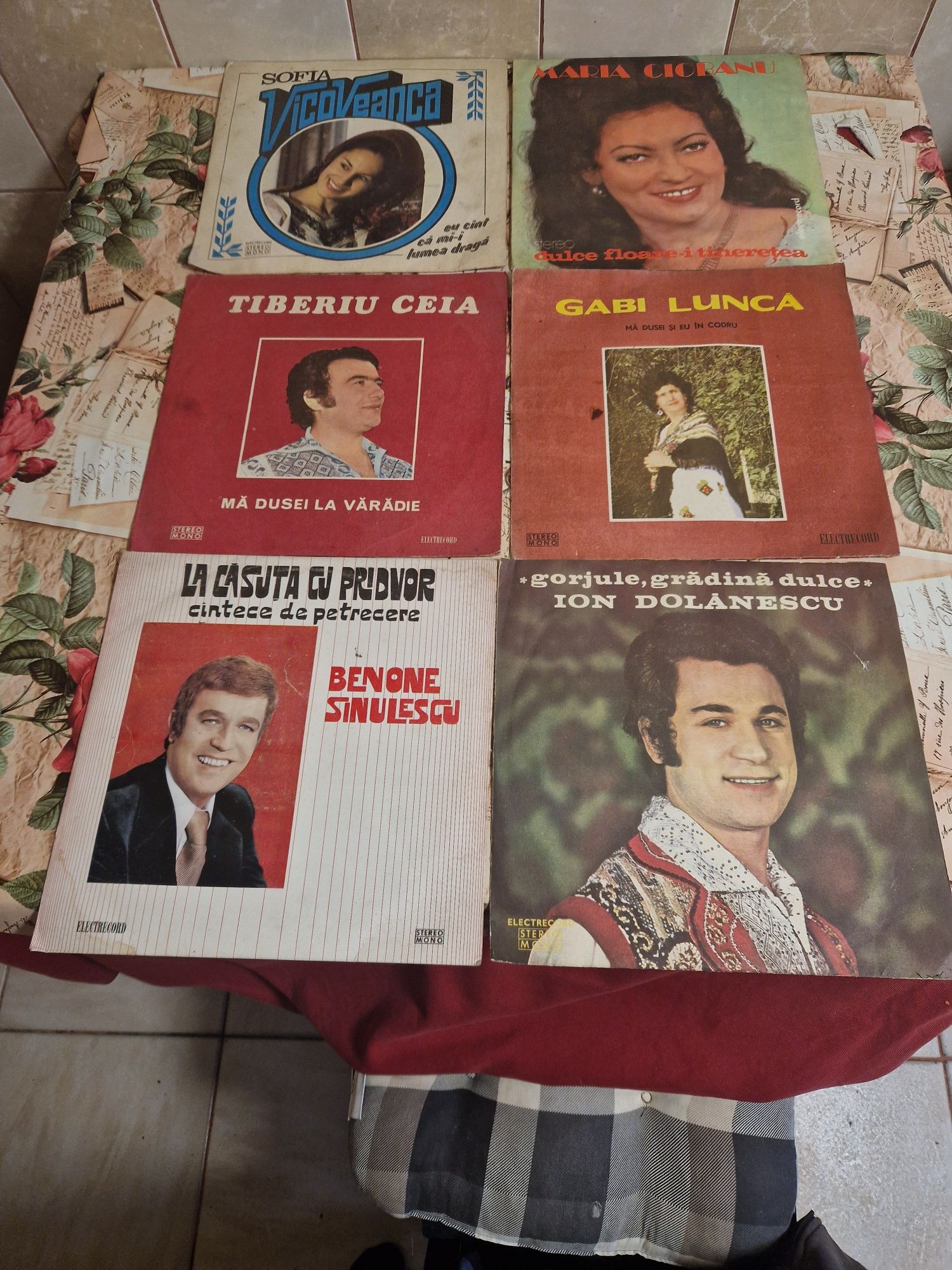 Viniluri Românești vechi