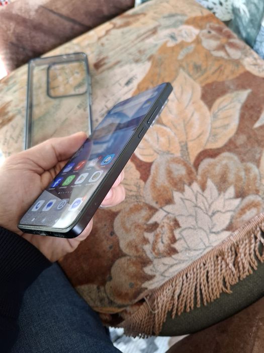 Xiaomi 14T Pro 512GB / 16GB RAM, impecabil, cu huse și folii