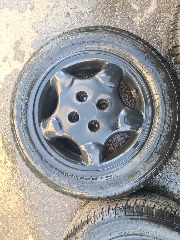 Jante Aliaj Opel R14  Cauciucuri 175/65