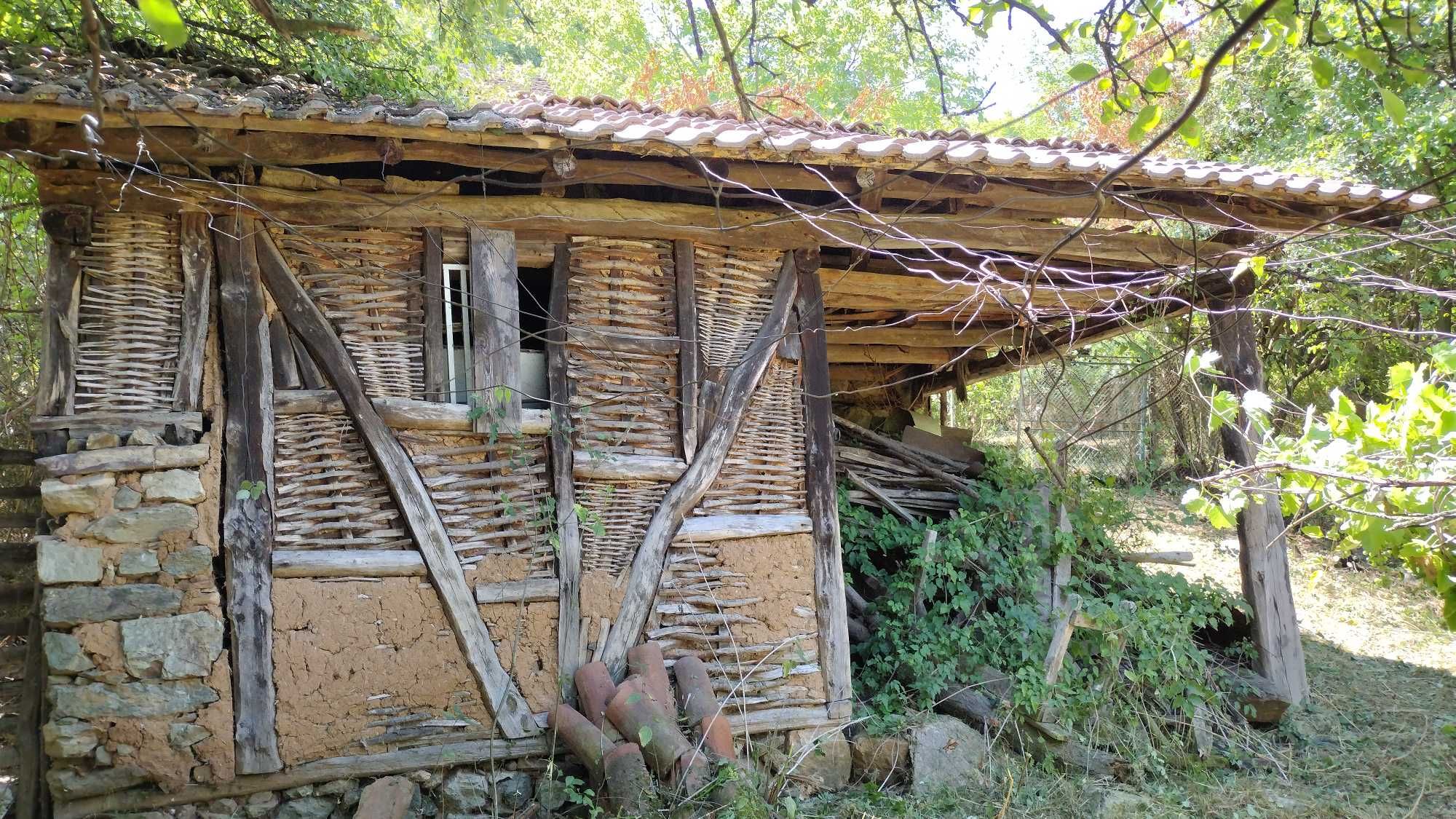 Продавам къща в с.Пастух