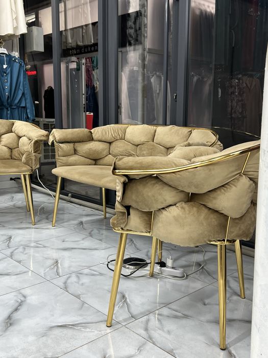 Диван и два кресло