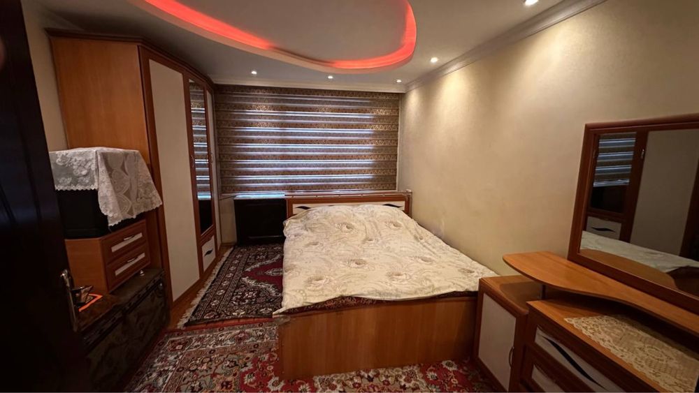 Oq Tepa shayxantxur Rovdi Nejloy 85 km 3 xona 2:6 balkon