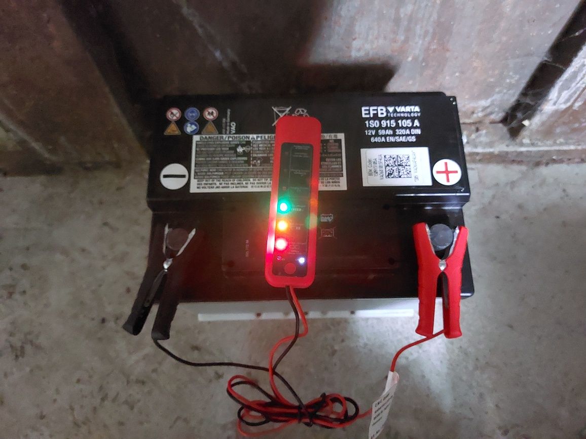 Авто-акумулатор/Акумулаторна батерия/car battery