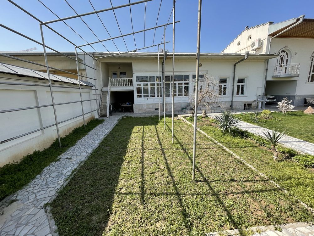 Продается дом 5 соток Яккасарайский район рядом с братскими могилами