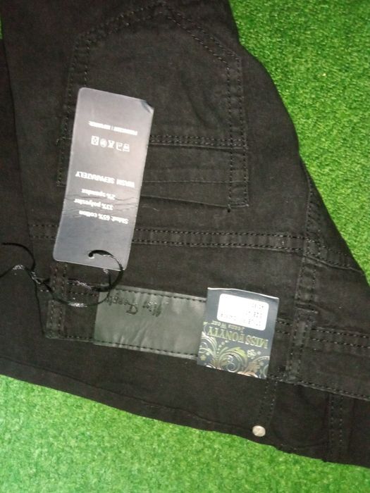 Чисто нов черен панталон
