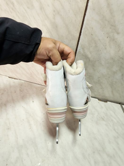 Patine 2016 gheata patinaj artistic Jackson marime eu  29-30 (19 cm)