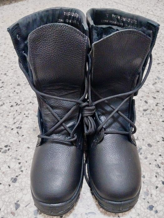 Продам новый зимний берцы