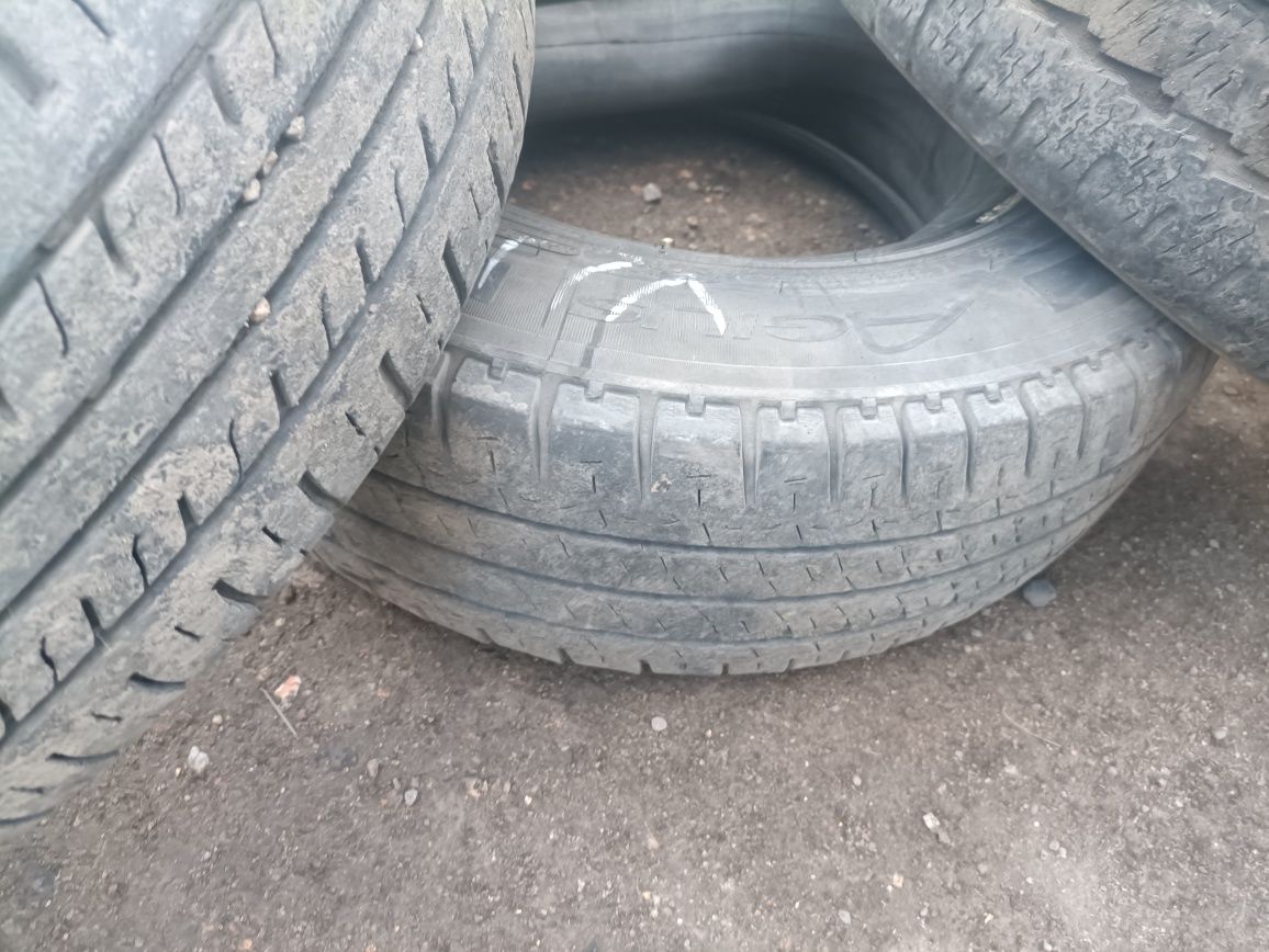 Шины 195/70 r 15 C.