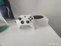 Vând Xbox series s cu jocuri sau la schimb cu oculus quest 2