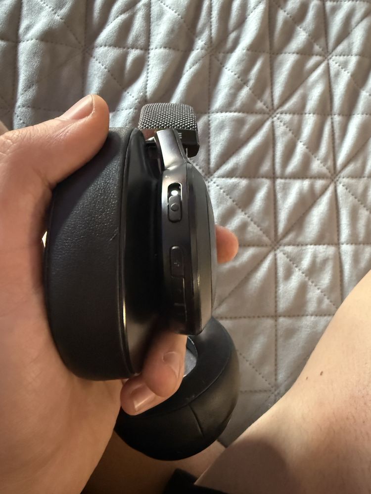 Слушалки JBL LIVE500BT