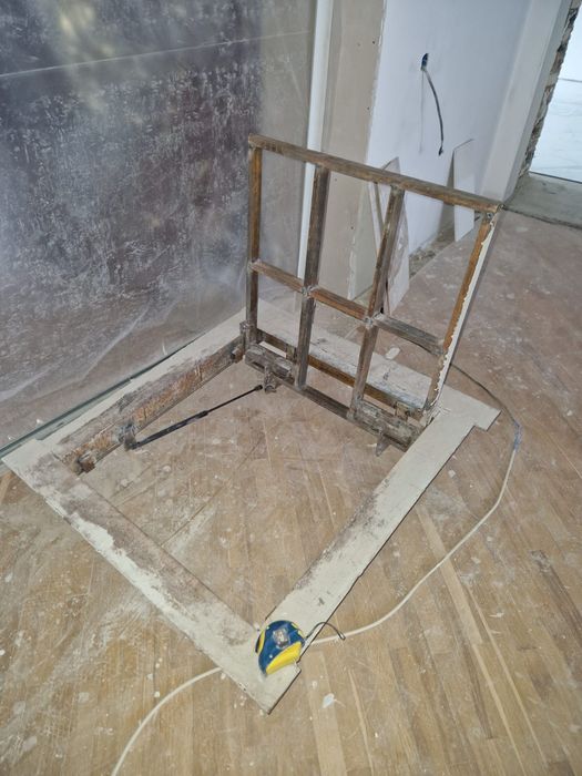 Продам люк для погреба