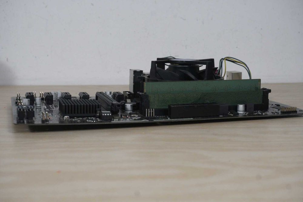 Mining Bundle H81 ProBTC + Pentium + 8GB DDR3 / Вкл.ДДС