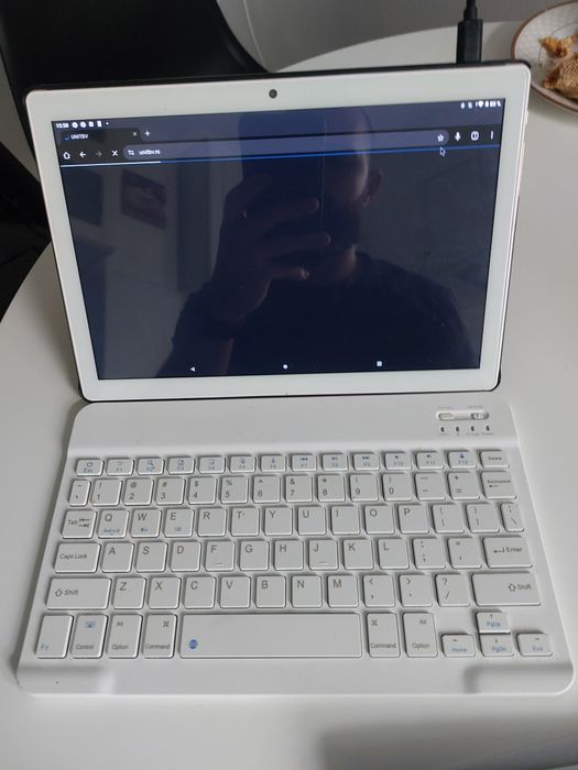 Tableta cu pen și tastatura schimb cu trotienta electrica