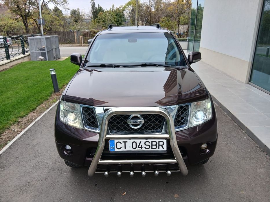 Nissan Pathfinder 2012 7 locuri automat 3.0 L diesel extra full impeca