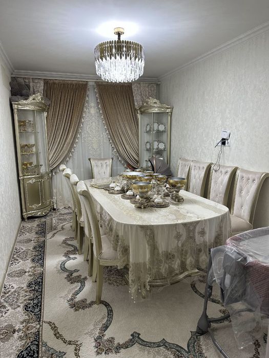 Choshtepada 3 xona sotiladi 70,000 ming kelishamiz