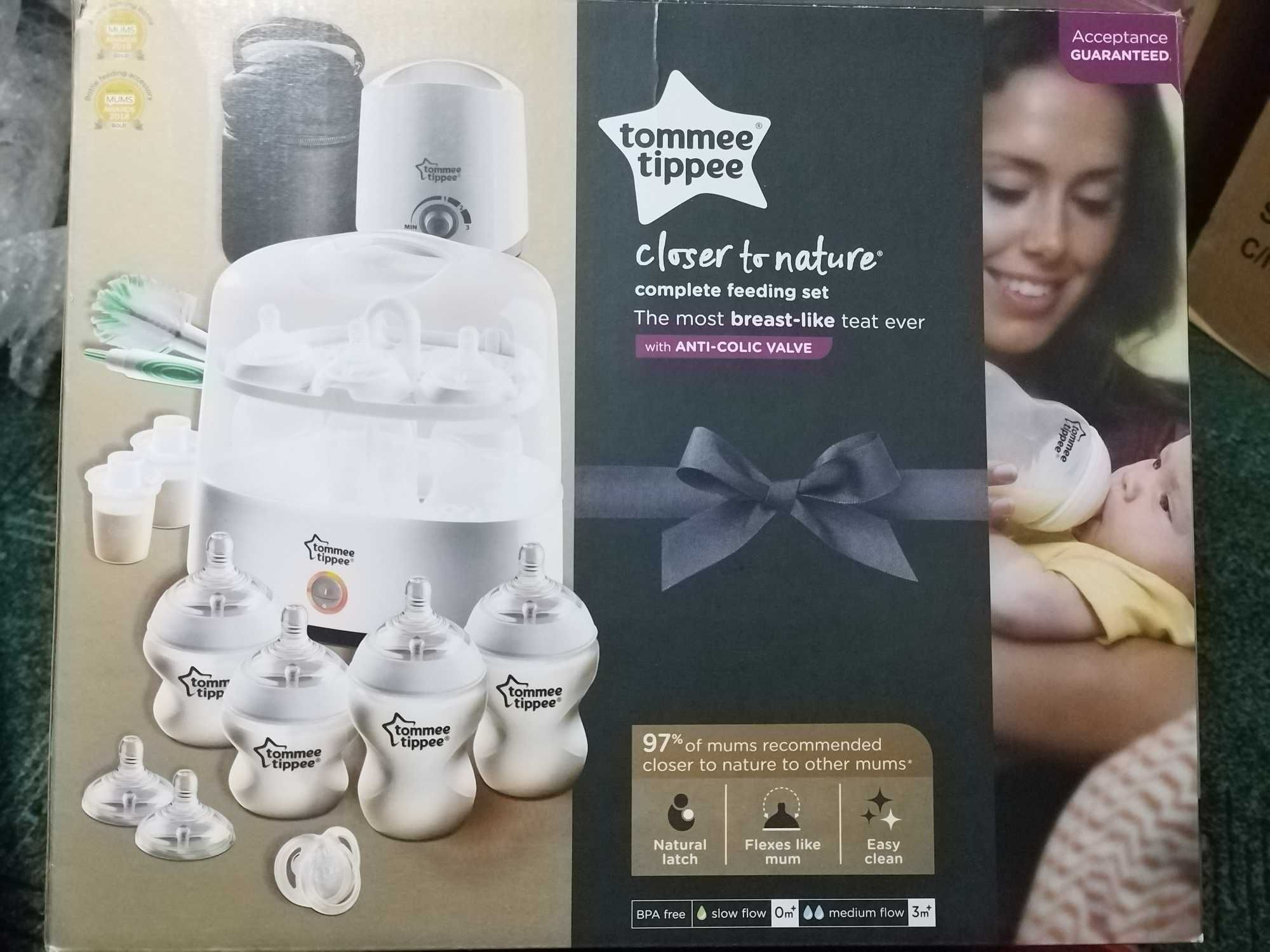 Biberoane tommee tippee