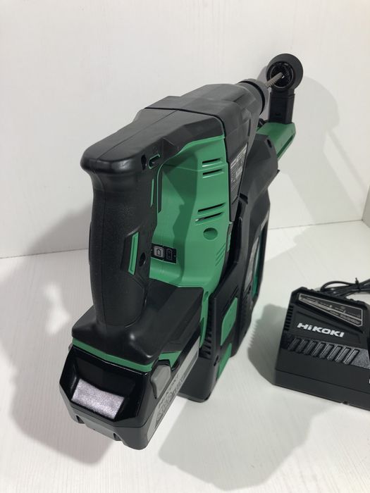 Rotopercutor Hikoki cu aspirator